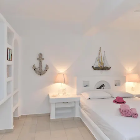 Yria Paros Marpissa
