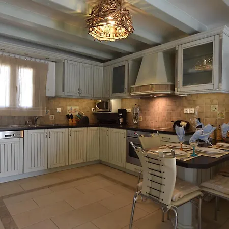 Yria Paros Feriehus